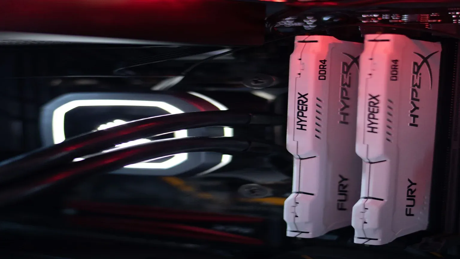 DDR6 RAM và Radeon RX 9070 XTX