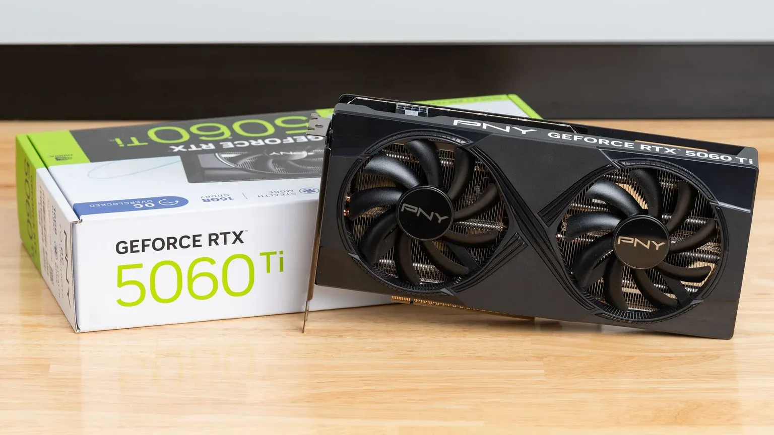 Hình ảnh card đồ họa NVIDIA RTX 50 series minh họa cho bài báo về việc RTX 50 Super trễ sang 2027 và giá tăng tại châu Á